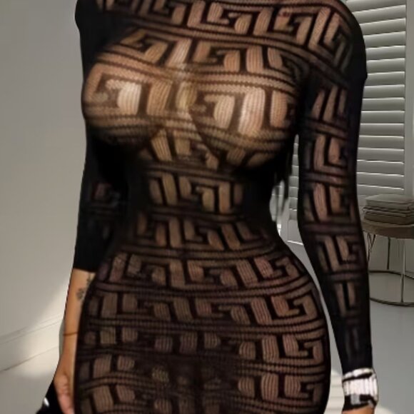 Black Geometric Pattern Bodycon Long-Sleeve Fishnet Cover-Up Dress - Picture 5 of 6